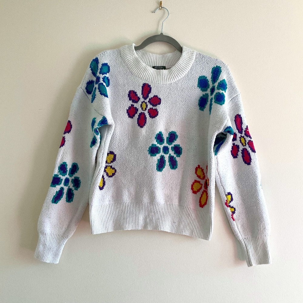 Cute Retro Floral Style Sweater